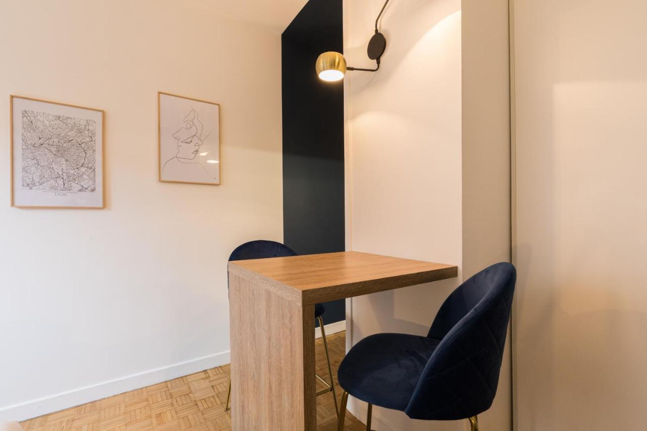 Dify Charme - Bord Du Rhone Apartman Lyon Kültér fotó